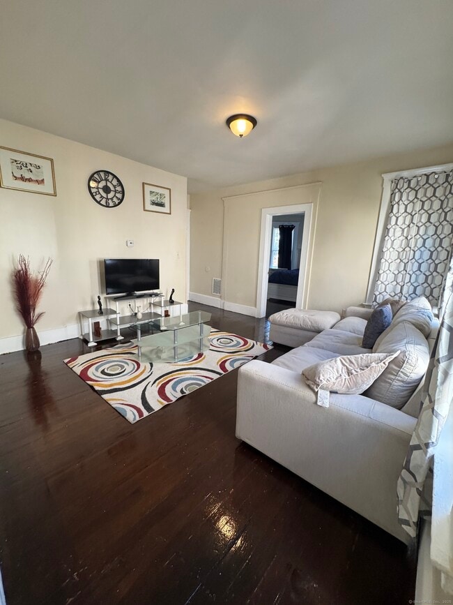 Photo - 766 George St Unidad 2