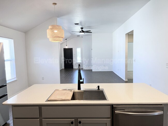 Photo - 4613 Crystal Hill Dr