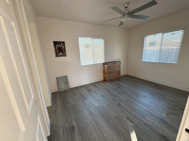 Photo - 2300 Brundage Ln