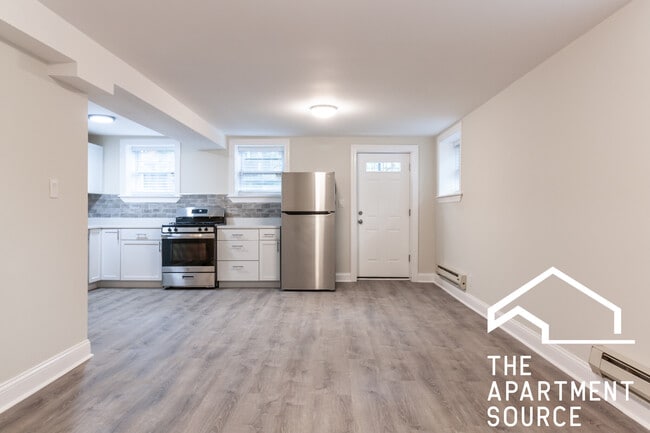 Photo - 2905 N Mildred Ave Unit 1