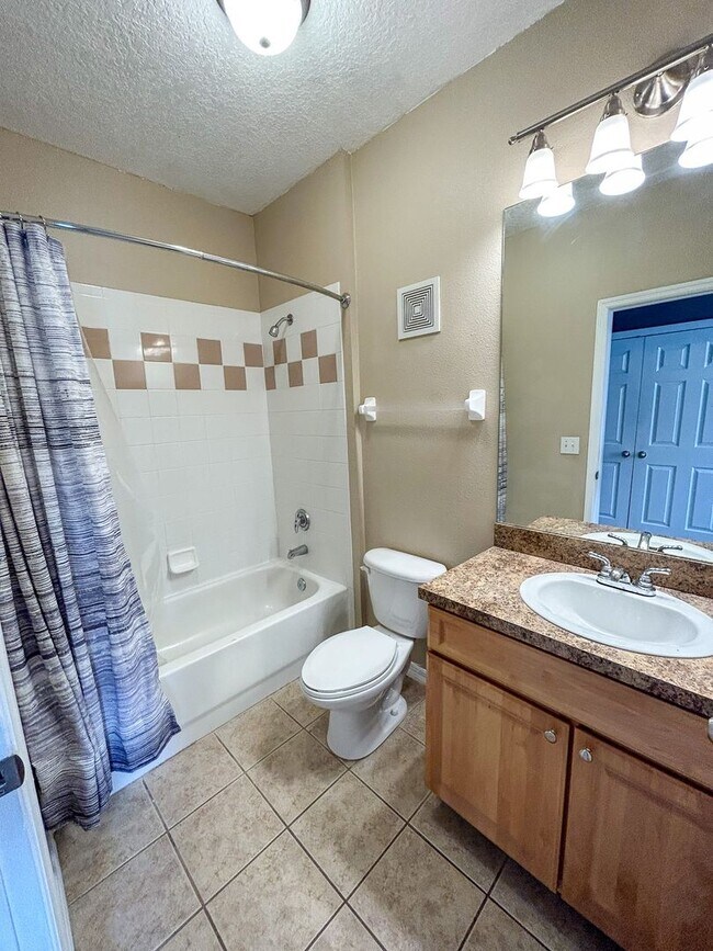 Campus View 1257 214 Condo Condo for Rent in Gainesville, FL