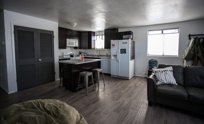 Photo - 240 N 17th St Unit 17th Street