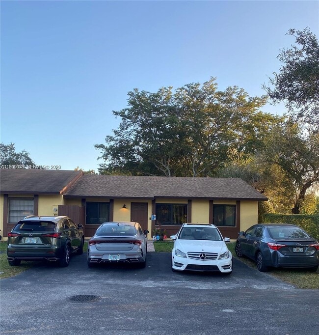 Building Photo - 14754 SW 66th Terrace