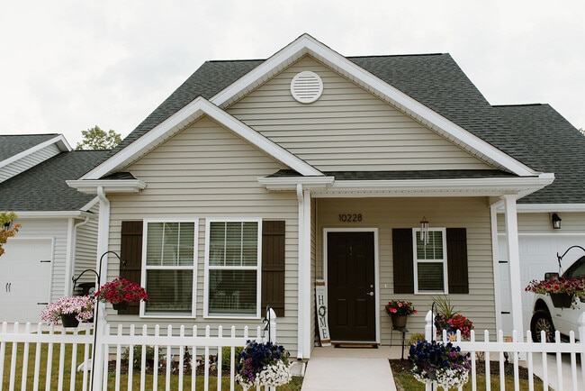 Photo - Dupont Meadows