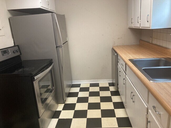 Photo - 100 Edwards St Unit 100 Edwards St