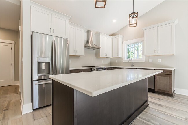 Photo - 640 Jefferson Ave