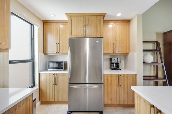 Photo - 800 Greensward Ct Unit 203I