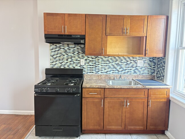 222 3rd St 7 - 224 3rd St Apartments Unit 7