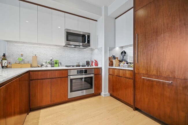 Photo - 75 Park Ln S Unit 303