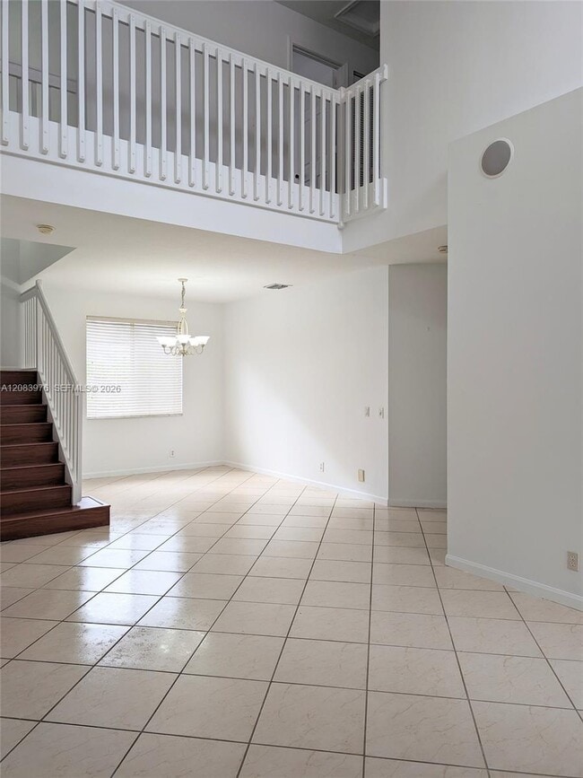 Photo - 911 Phoenix Way