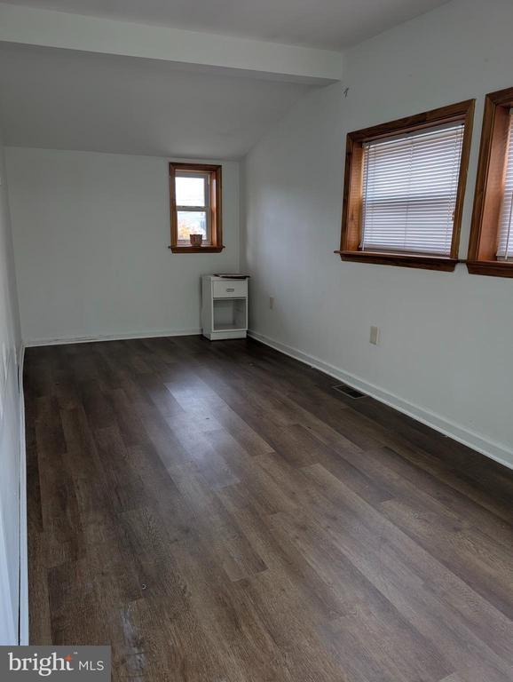 Photo - 306 Columbia Blvd