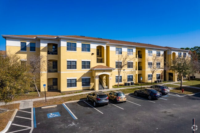 6720 S Lois Ave Tampa, FL 33616 - Gardens at South Bay