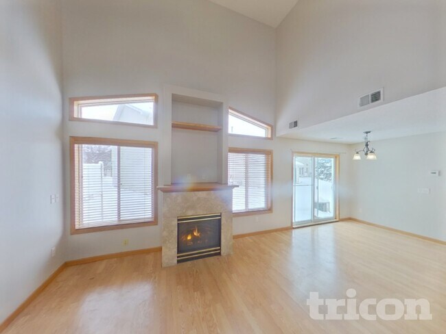 Photo - 1134 Pine St