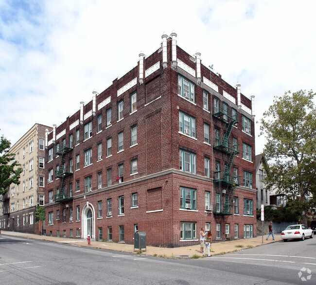 Photo - 78 Congress St Apartments
