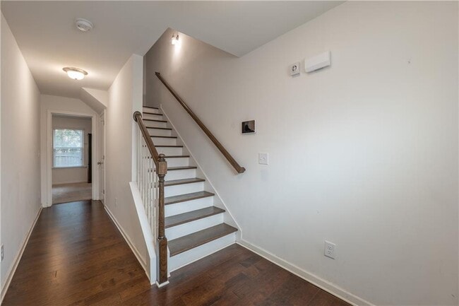 Photo - 915 Society Cir