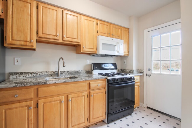 Photo - 6816 Eastbrook Ave