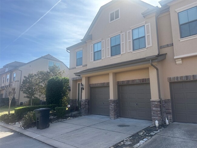 Building Photo - 11627 Royal Oaks Trce Unit 11627