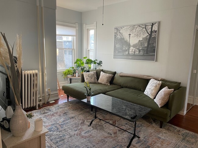 Building Photo - 5609 34th Ave S Unit 1 Rental