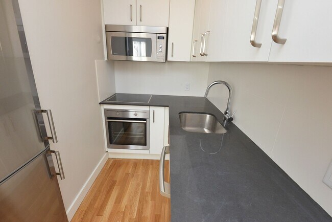 Photo - 263 Russell Hill Rd Unit 506