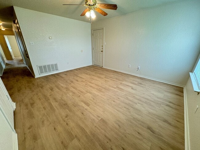 Photo - 2705 Alma Dr Unit # B