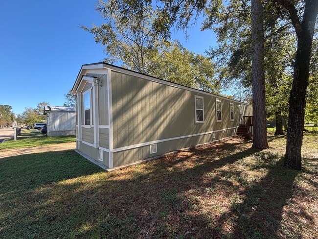 Photo - 118 E Semands St