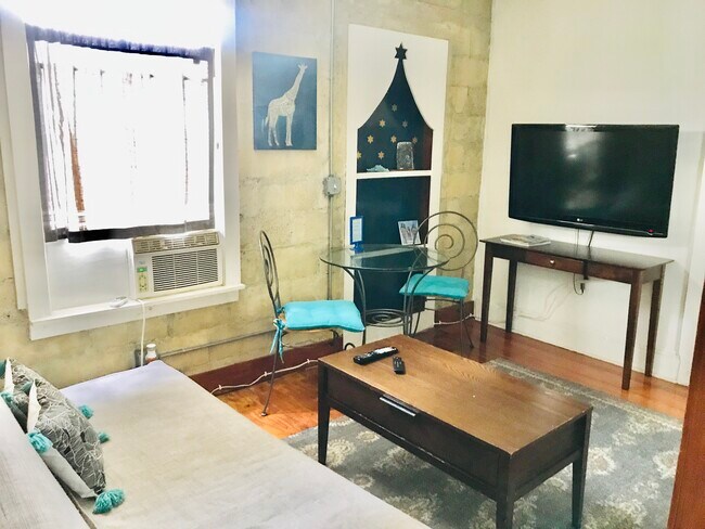 Photo - 536 NW 47th St