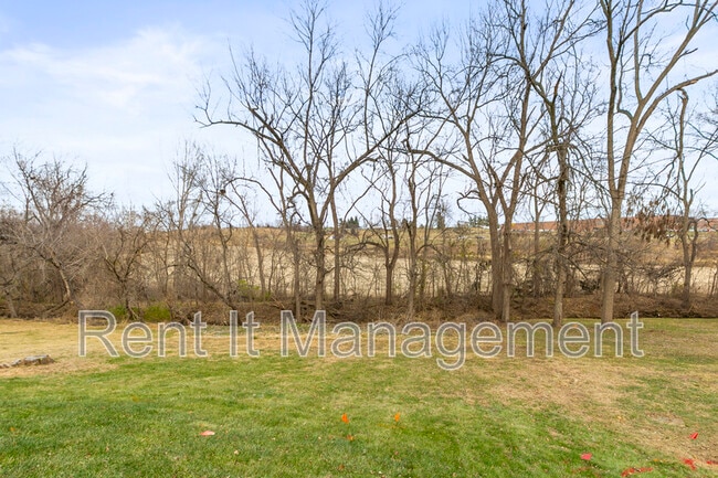 Photo - 9709 S 20th St