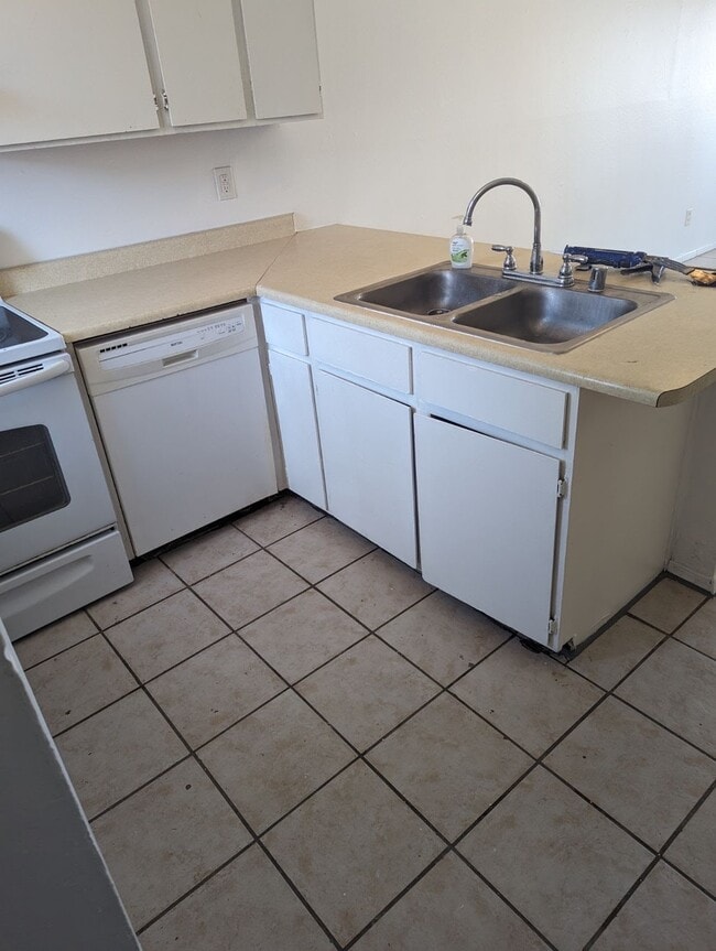 Photo - 2329 Sambrano Ave Unit D