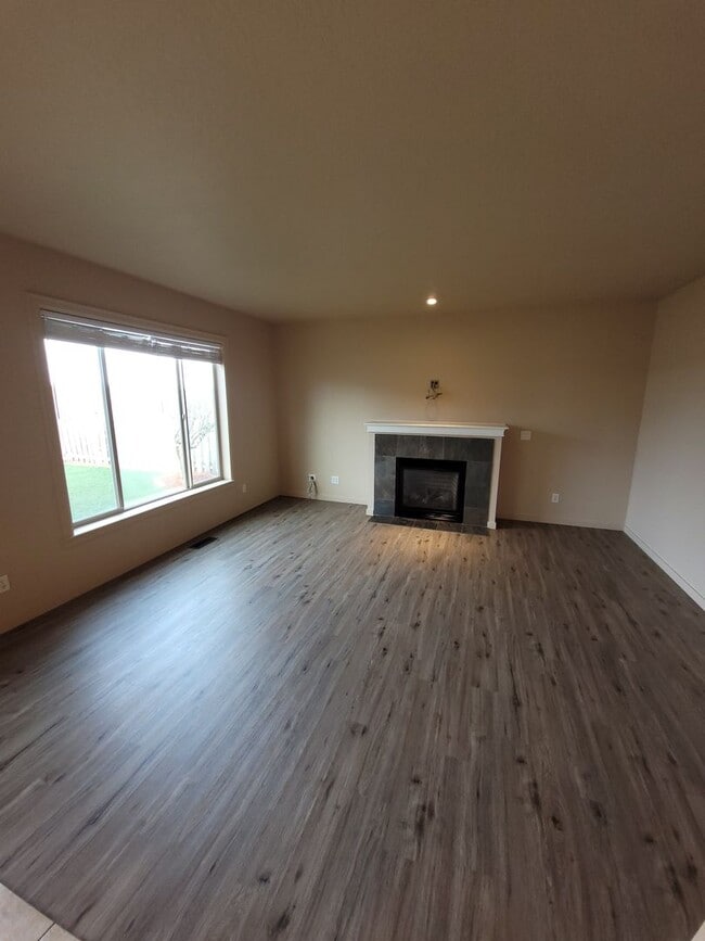Photo - Beautiful 5 bedroom 3 bath home in Lebanon