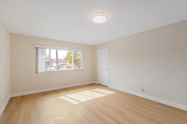 Photo - 2 Bedroom 1 Bathroom Top Floor Apartment Unidad 3