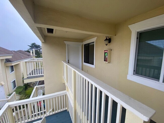 Photo - Bright & Stylish Monterey Condo