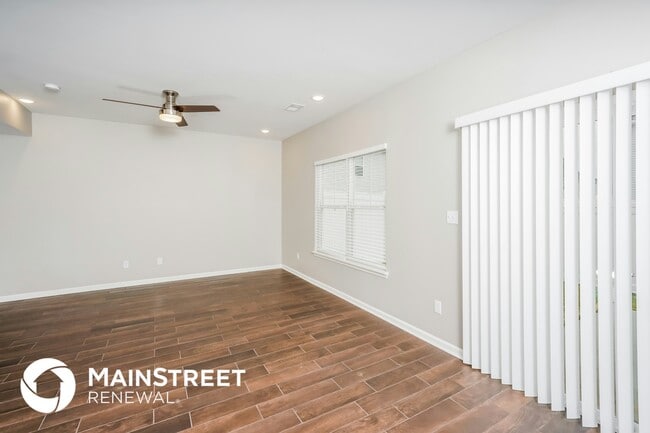 Photo - 2063 Paddle Wheel Dr