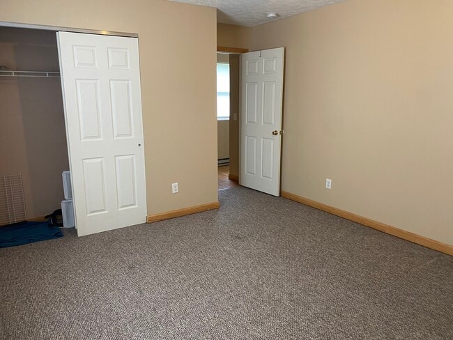 Photo - 104 S Pleasant St Unidad 2