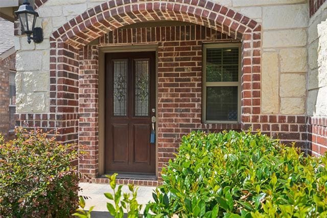 Photo - 15937 Alvarado Dr
