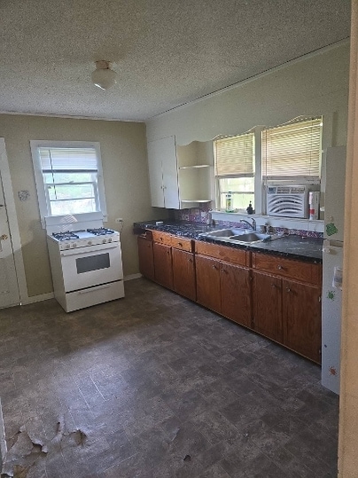 Photo - 405 Anderson St