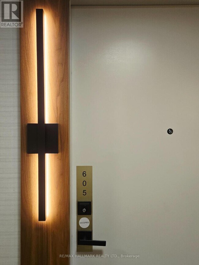 Photo - 327 King St W Unité 605