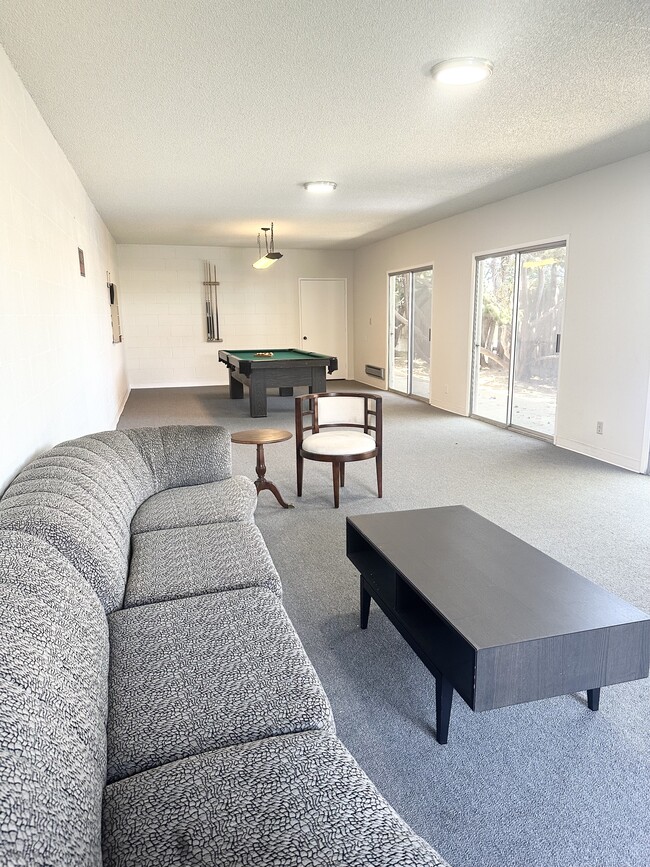 recreation room with pool table - Vanderbilt West