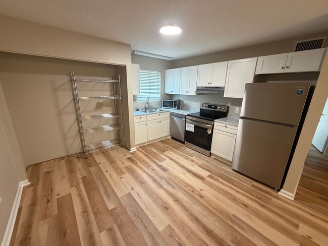 201 E College Blvd