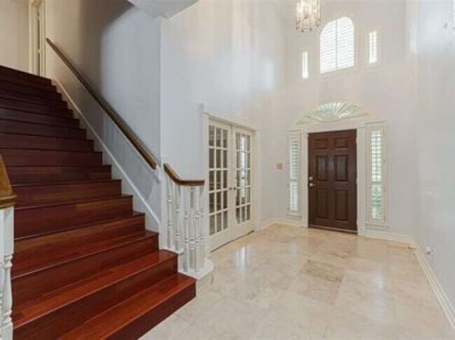 Photo - 20115 Echo Falls Dr