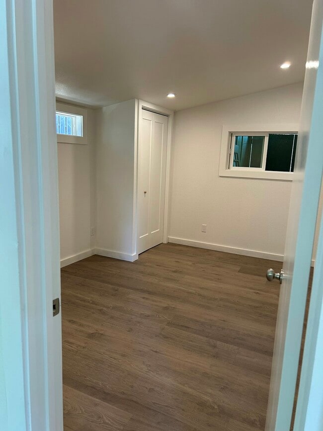 Photo - 1208 Los Robles Dr