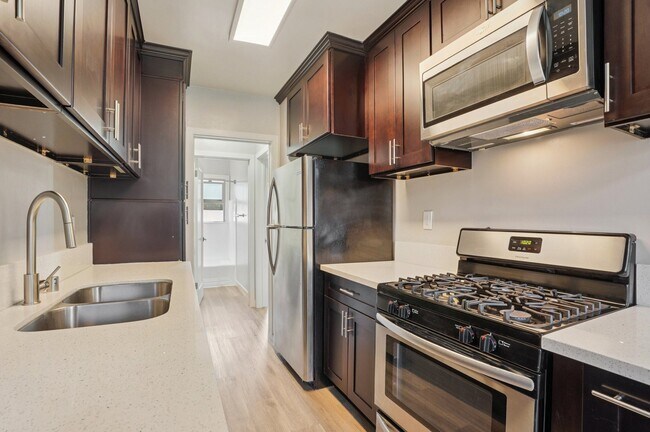 Ladera Apartments