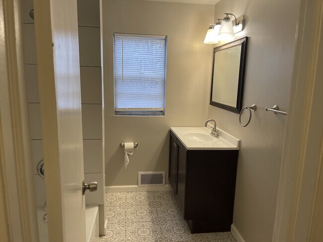 Photo - 7344 Wayne Ave