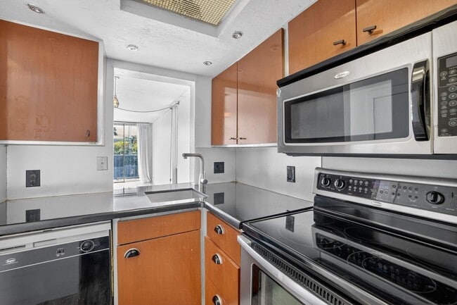 Photo - 1531 SE 15th St Unit 8