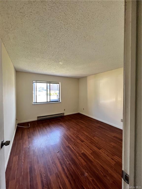 Photo - 98 Davos Pointe Unit H-2