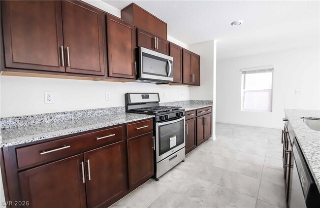 Photo - 7087 Baza Ave