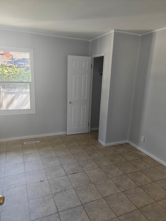 213 Butte Ln