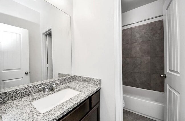 Building Photo - 17031 Iver Ironwood Trl