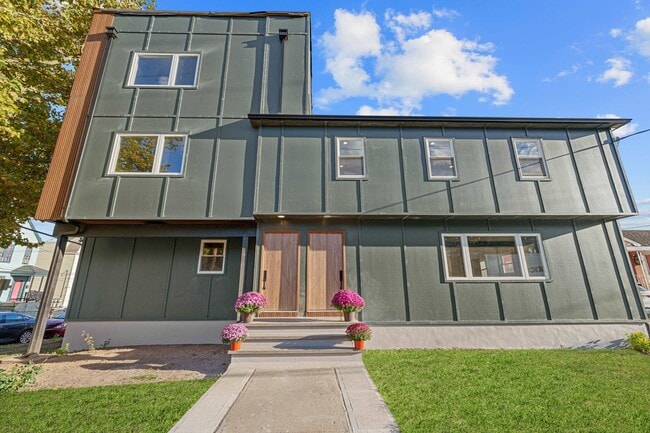 Photo - 312 GARFIELD Ave Unidad 2