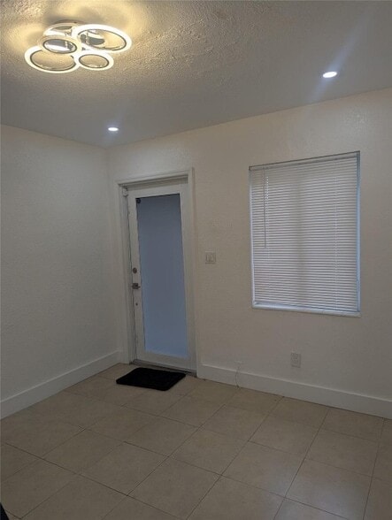 Photo - 2209 NW 6th St