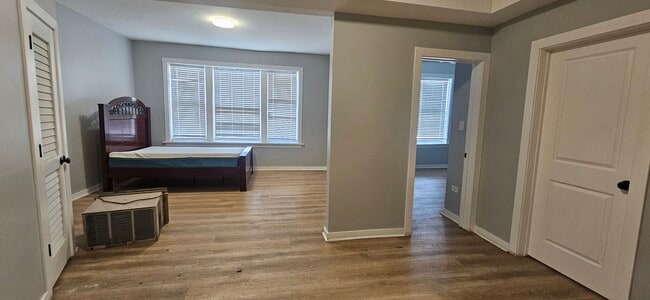 Photo - 3966 W Grand Ave Unit 2R